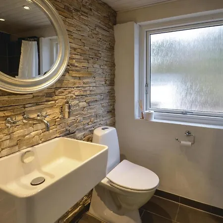Three-bedroom In Oster Assels
