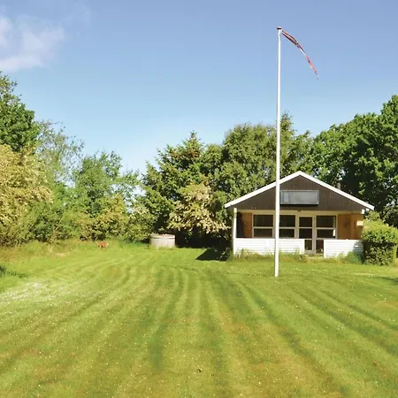 Three-bedroom In Ferienhaus