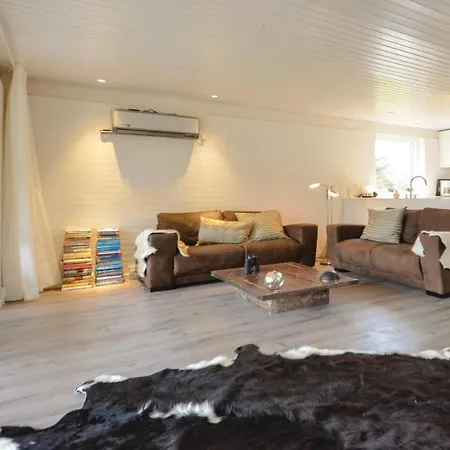 Three-bedroom In Hébergement de vacances